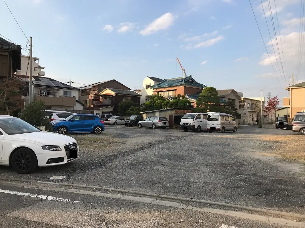 足立区鹿浜２丁目　月極駐車場